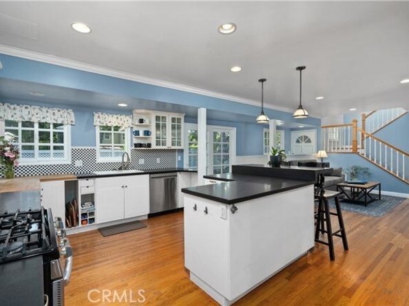 11270 Acama Street, Studio City (los Angeles) CA 91602