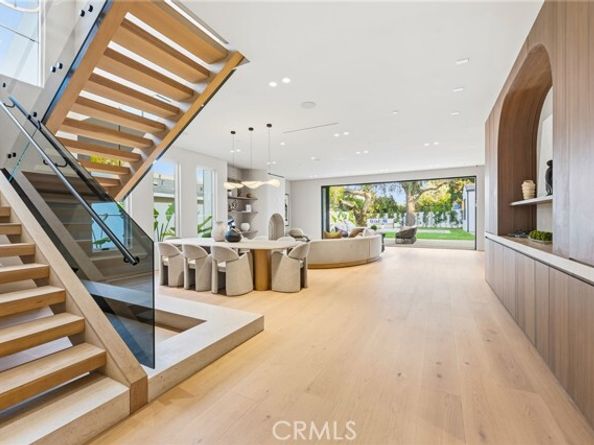 16782 Otsego, Encino (los Angeles) CA 91436