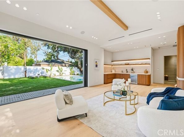 16782 Otsego, Encino (los Angeles) CA 91436