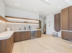 16782 Otsego, Encino (los Angeles) CA 91436