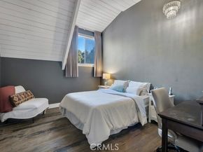 4267 Canoga Avenue, Woodland Hills (los Angeles) CA 91364