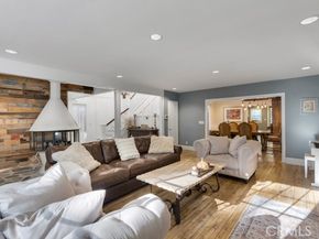 4267 Canoga Avenue, Woodland Hills (los Angeles) CA 91364