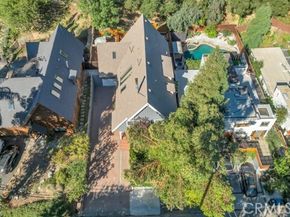 4267 Canoga Avenue, Woodland Hills (los Angeles) CA 91364