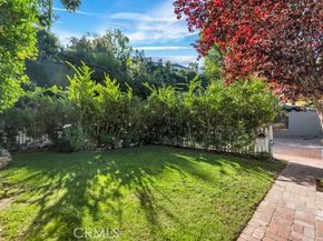 4267 Canoga Avenue, Woodland Hills (los Angeles) CA 91364