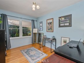 16458 Calahan, North Hills (los Angeles) CA 91343