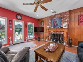 16458 Calahan, North Hills (los Angeles) CA 91343