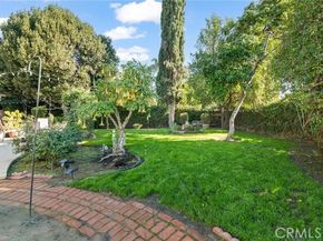 16458 Calahan, North Hills (los Angeles) CA 91343