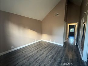 14256 Victory Boulevard 3, Van Nuys (los Angeles) CA 91401