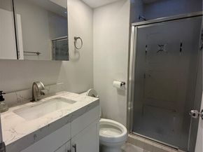 14256 Victory Boulevard 3, Van Nuys (los Angeles) CA 91401