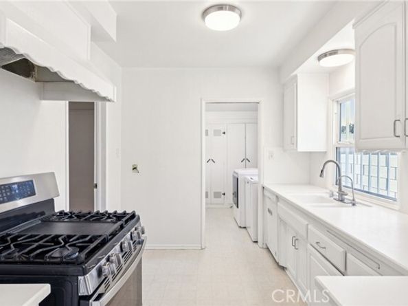 10536 Andasol Avenue, Granada Hills (los Angeles) CA 91344