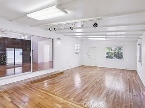 10536 Andasol Avenue, Granada Hills (los Angeles) CA 91344