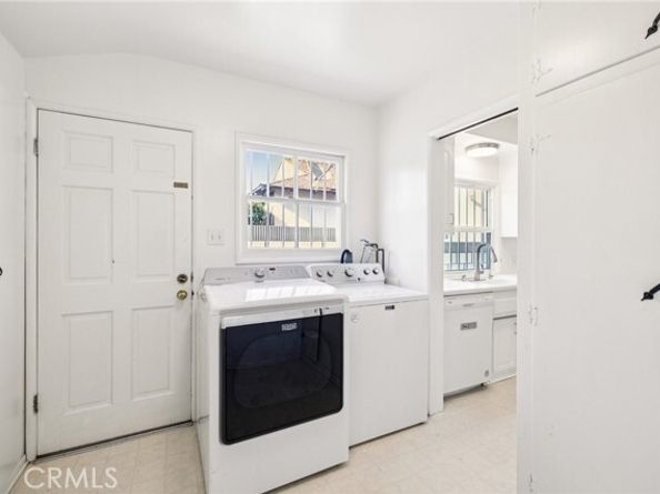 10536 Andasol Avenue, Granada Hills (los Angeles) CA 91344