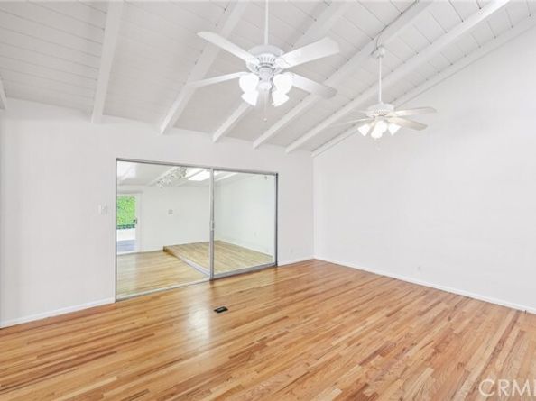 10536 Andasol Avenue, Granada Hills (los Angeles) CA 91344