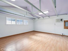 10536 Andasol Avenue, Granada Hills (los Angeles) CA 91344