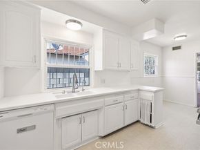 10536 Andasol Avenue, Granada Hills (los Angeles) CA 91344