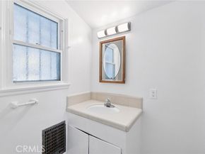 10536 Andasol Avenue, Granada Hills (los Angeles) CA 91344