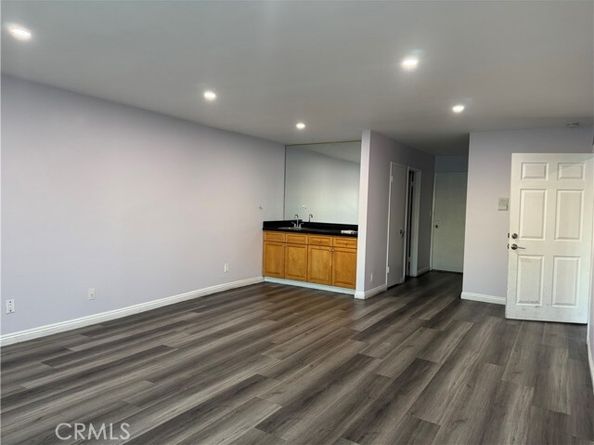 5412 Lindley 110, Encino (los Angeles) CA 91316