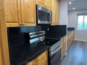 5412 Lindley 110, Encino (los Angeles) CA 91316