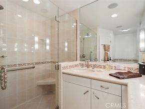 11129 White Oak, Granada Hills (los Angeles) CA 91344