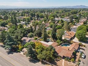 11129 White Oak, Granada Hills (los Angeles) CA 91344