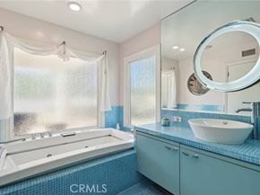 11129 White Oak, Granada Hills (los Angeles) CA 91344