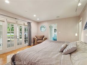 11129 White Oak, Granada Hills (los Angeles) CA 91344