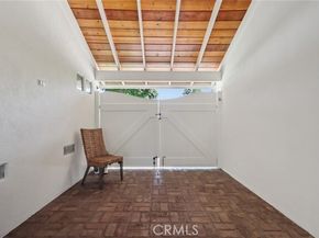 11129 White Oak, Granada Hills (los Angeles) CA 91344