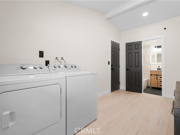 18645 Knapp Street, Northridge (los Angeles) CA 91324