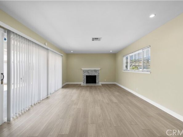 12554 Lorne, North Hollywood (los Angeles) CA 91605