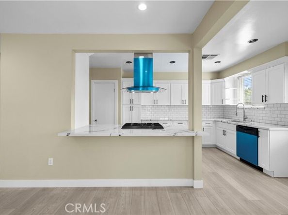 12554 Lorne, North Hollywood (los Angeles) CA 91605