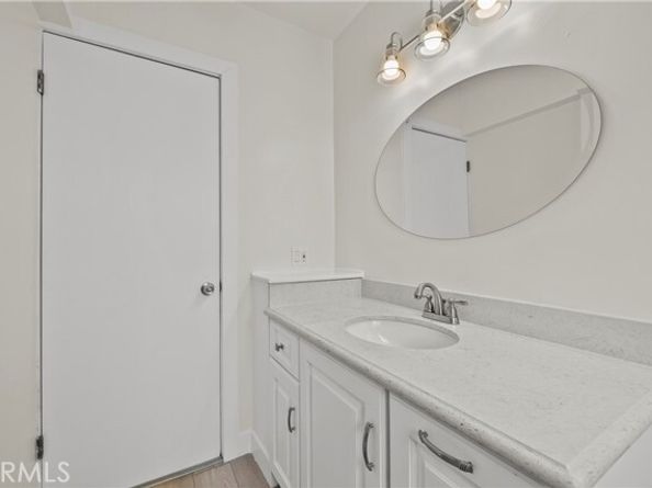 12554 Lorne, North Hollywood (los Angeles) CA 91605