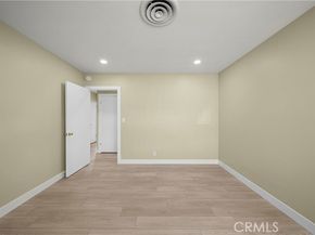 12554 Lorne, North Hollywood (los Angeles) CA 91605