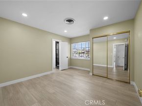 12554 Lorne, North Hollywood (los Angeles) CA 91605