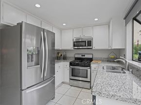 15045 Nordhoff St. 116, North Hills (los Angeles) CA 91343