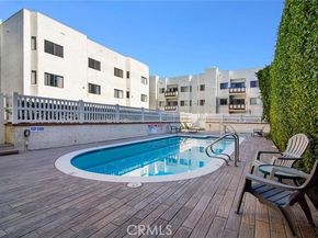17914 Magnolia Boulevard 127, Encino (los Angeles) CA 91316
