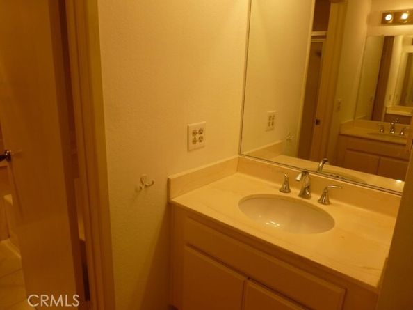 17914 Magnolia Boulevard 127, Encino (los Angeles) CA 91316