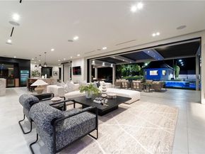 20620 Chatsboro Drive, Woodland Hills (los Angeles) CA 91364