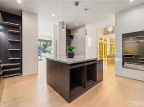 20620 Chatsboro Drive, Woodland Hills (los Angeles) CA 91364
