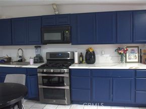 11625 Gladstone Avenue, Sylmar (los Angeles) CA 91342