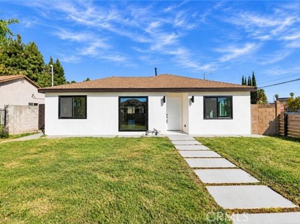 21001 Gault Street, Canoga Park (los Angeles) CA 91303