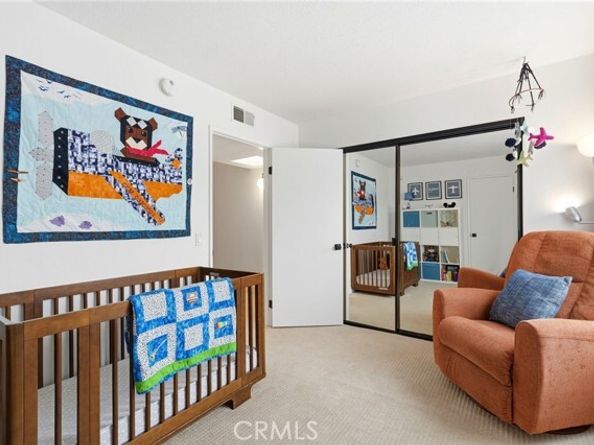 4821 Riverton 2, North Hollywood (los Angeles) CA 91601