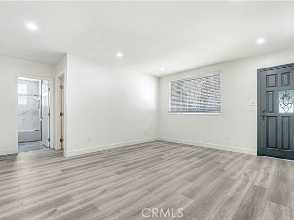 15720 Roxford Street, Sylmar (los Angeles) CA 91342