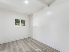 15720 Roxford Street, Sylmar (los Angeles) CA 91342