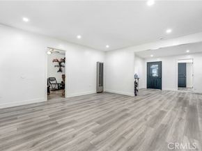 15720 Roxford Street, Sylmar (los Angeles) CA 91342