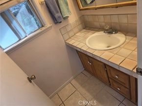 19040 Friar, Tarzana (los Angeles) CA 91335