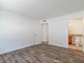 13126 Bromont 1, Sylmar (los Angeles) CA 91342