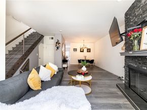 13600 Foothill 17, Sylmar (los Angeles) CA 91342