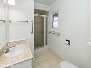 23032 Mobile, West Hills (los Angeles) CA 91307