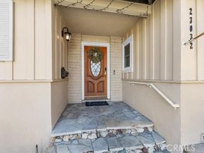 23032 Mobile, West Hills (los Angeles) CA 91307