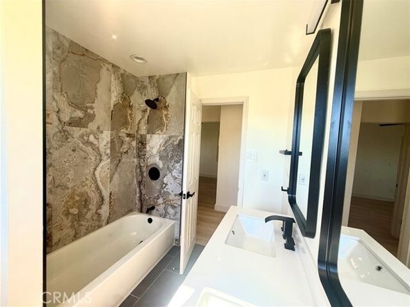 890 Oceanside, Wilmington (los Angeles) CA 90744